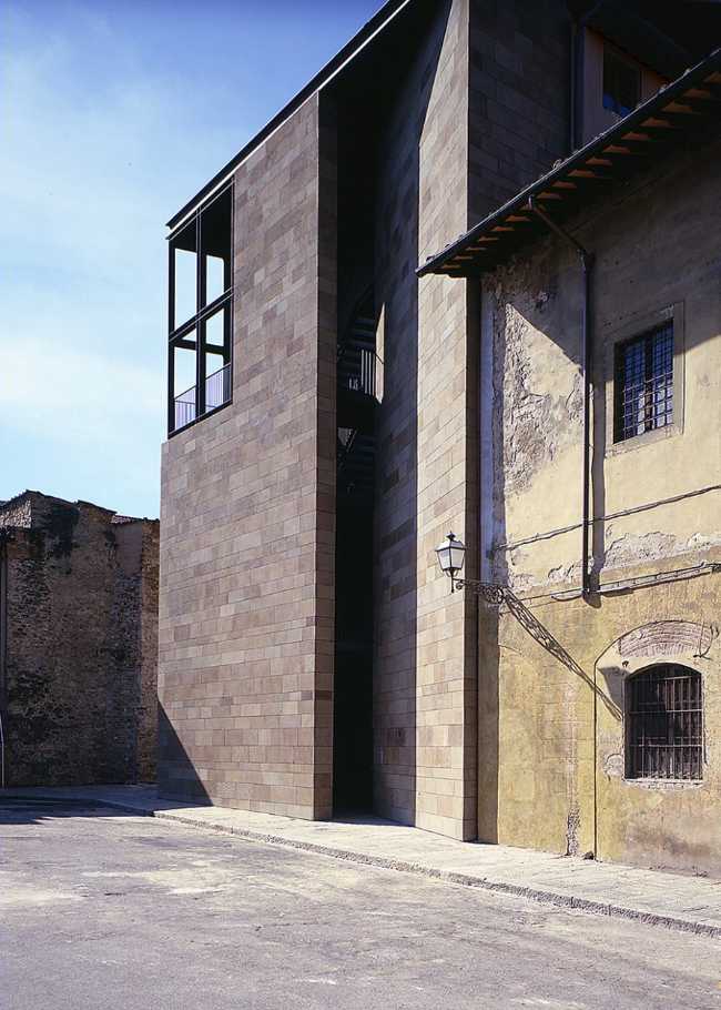 Ristrutturazione di un monastero