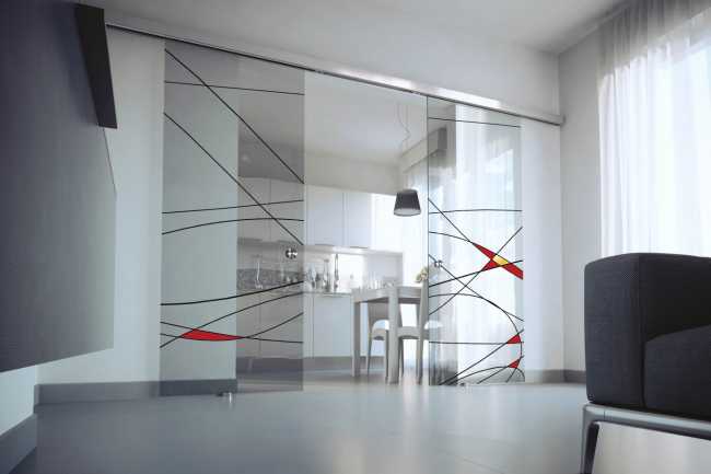 Porta in vetro disegnato