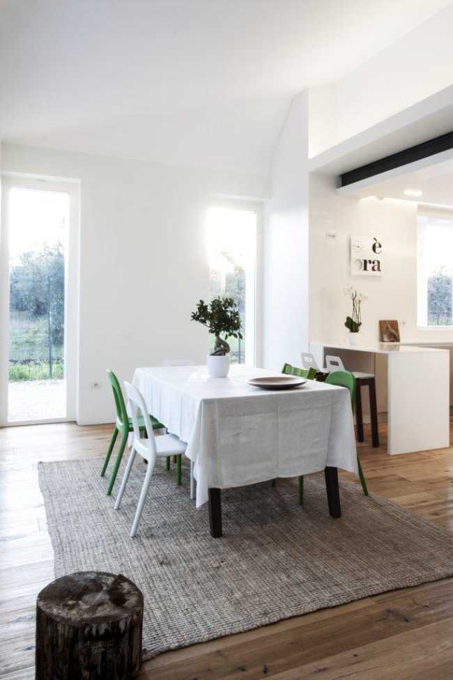 Interno casa di campagna