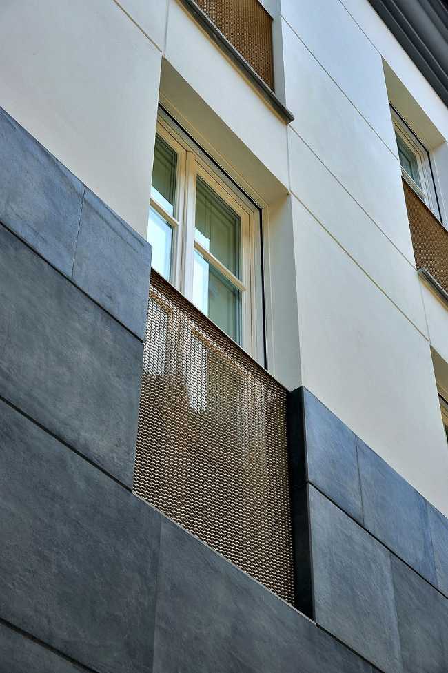 Facciata pietra chiara pietra scura