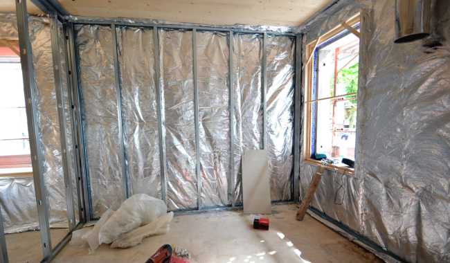 Cappotto interno in una villa sottoposta a vincolo paesaggistico