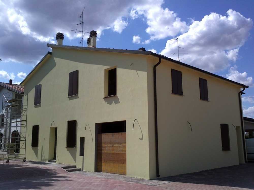 Posa in opera del sistema di isolamento a cappotto FerriTherm