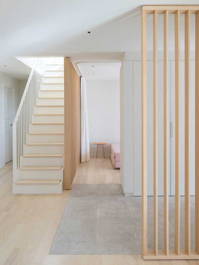 Interni in bianco e legno