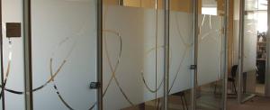 Partizione interna vetrata con pellicole decorative Serisolar