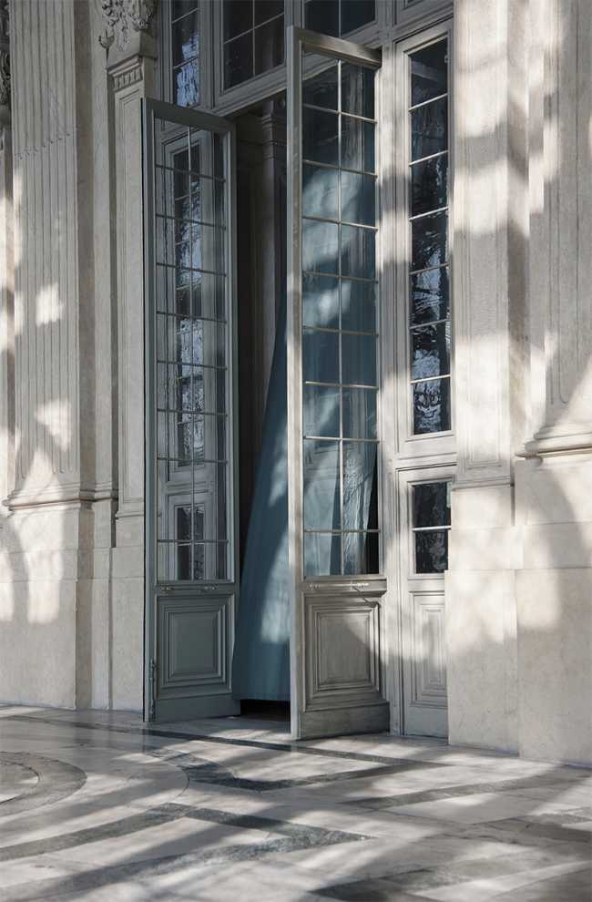 Porte a vetri con cerniere a scomparsa