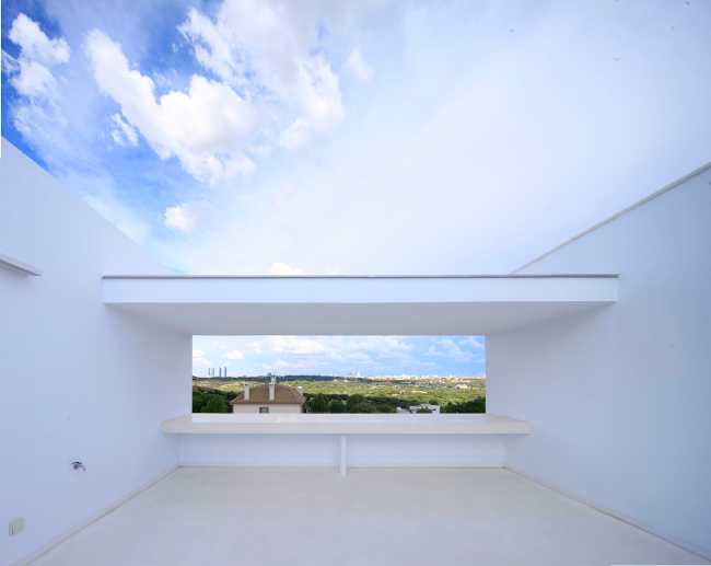 Pieni e vuoti per una villa