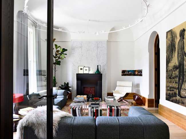 Use of contemporary materials in a period house