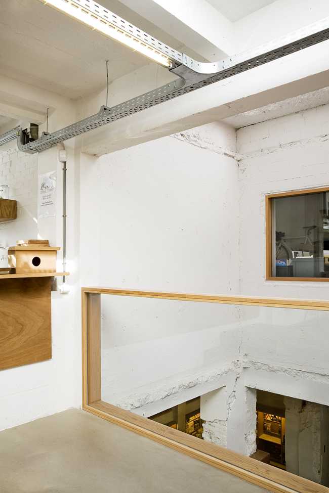 Transparent glass and wood balustrades