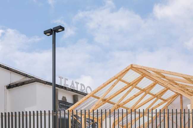 Pitched roof for a wooden pavilion