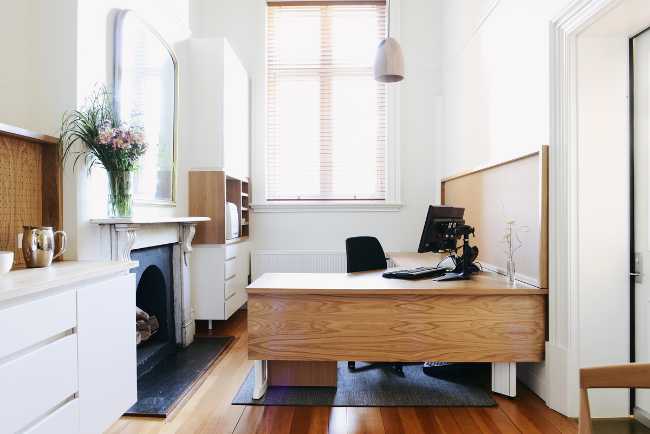 Legno massiccio e rovere per un ufficio