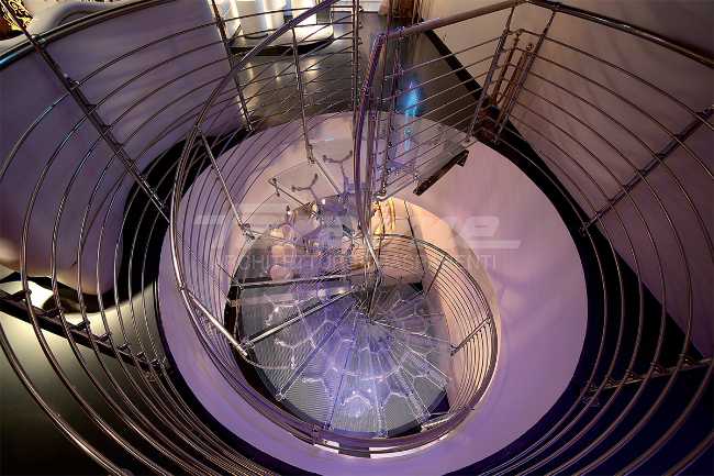 Scala Titania nel Billionaire Club di Instambul Beppe Riboli designed by Faraone