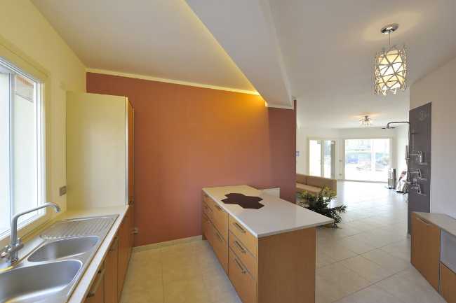 Interno appartamento cucina e salotto