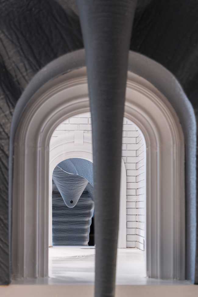 hotel cina ingresso minimal elefante arco