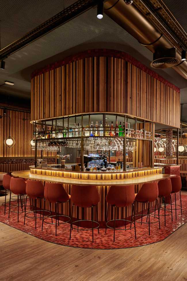 valencia restaurant art nouveau counter