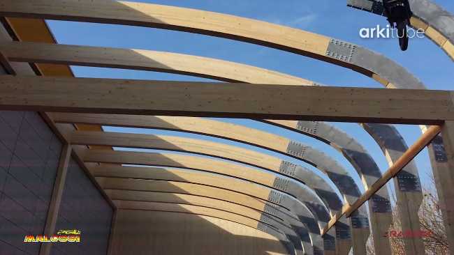 Ampliamento in legno di una sala