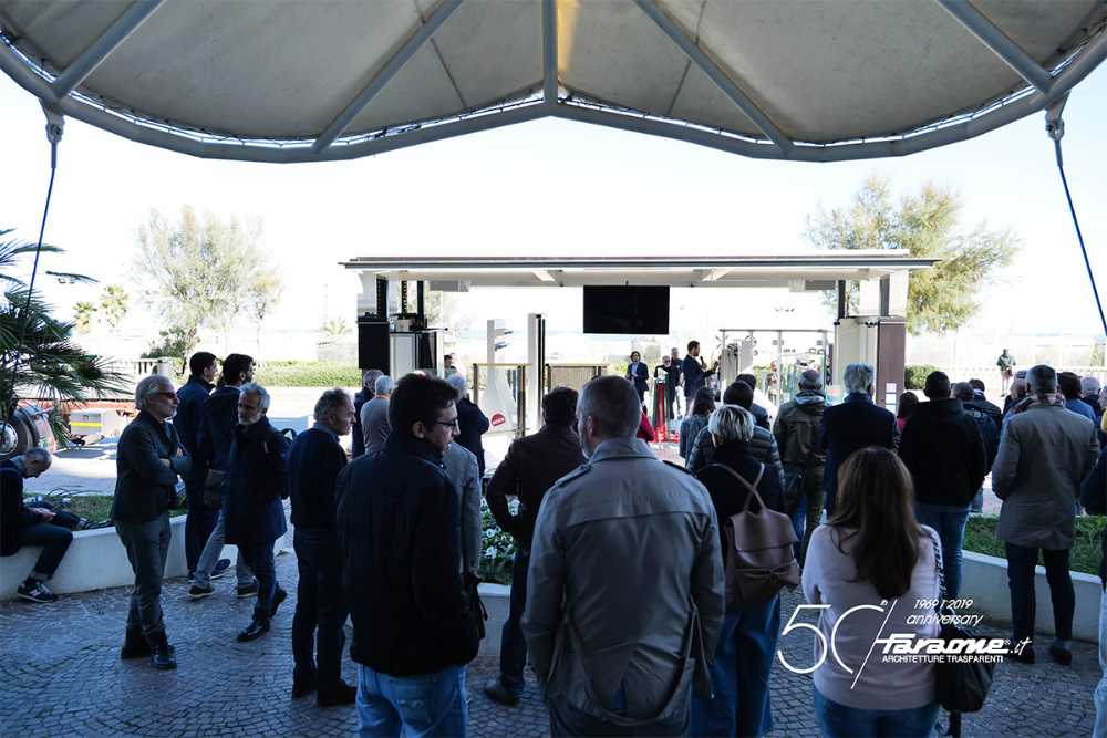 Hotel Revolution Day Faraone