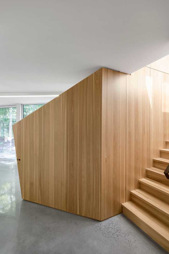 Parete e corpo scala in legno