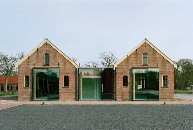 Museum 19th century traditional forms