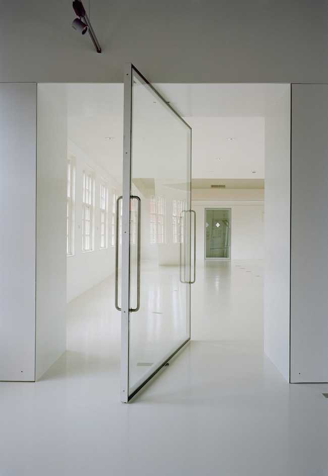 Interior door glazed rotation