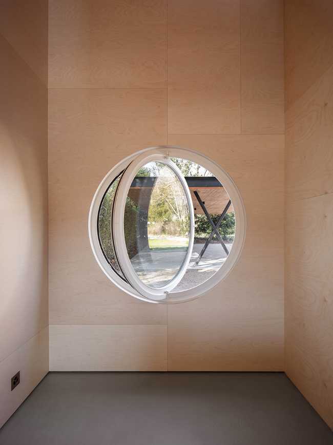 Circular window