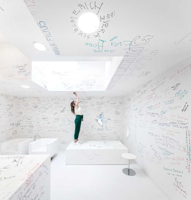 Universidad aula estudio claraboya