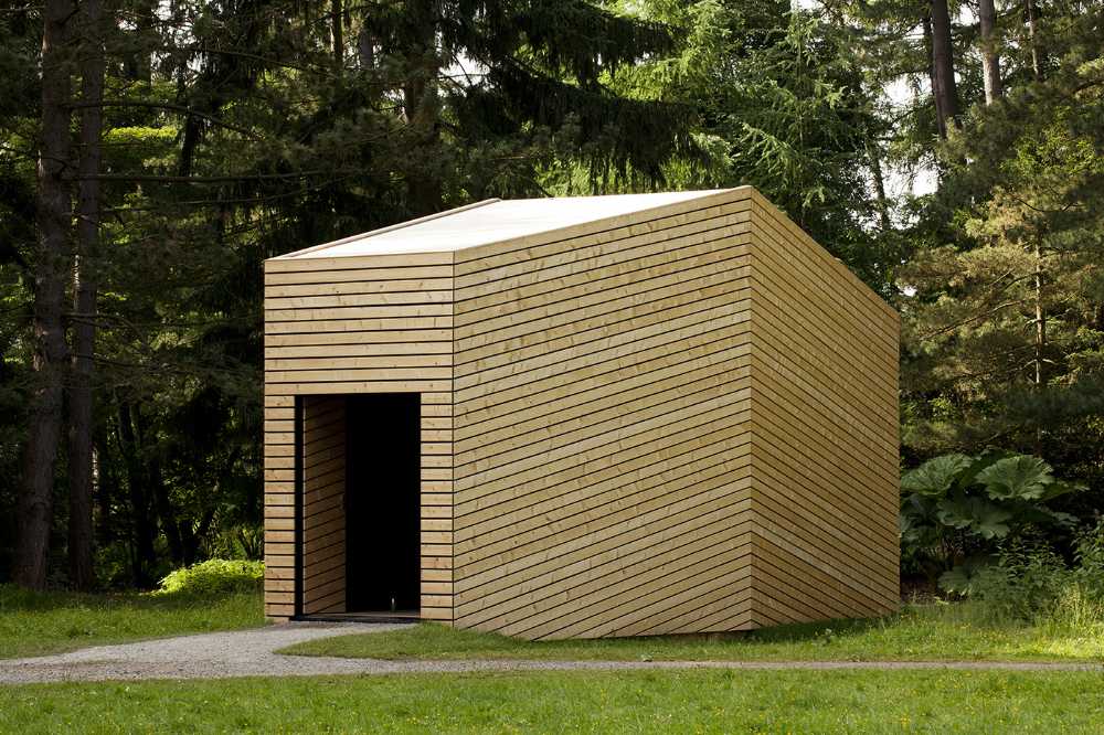 Wooden pavilion with geometric shapes