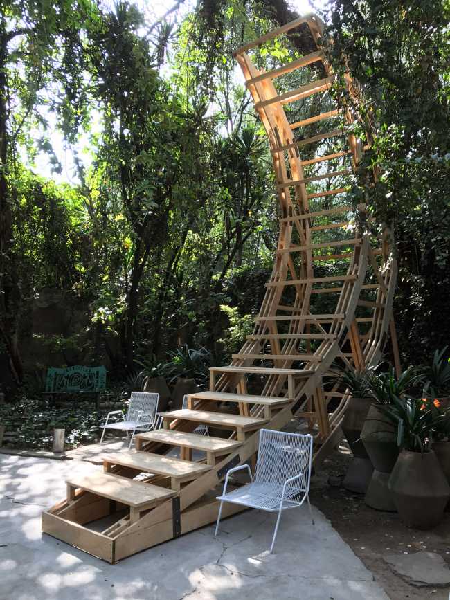 Burning Man 2020 modelo bancos y escaleras