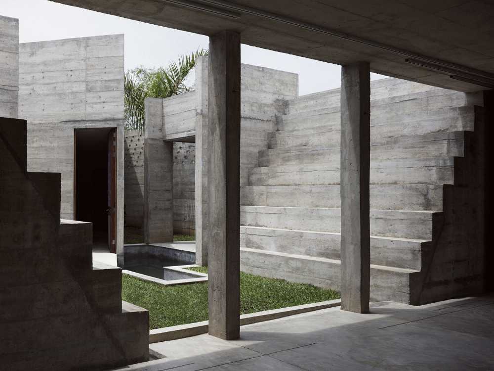 vacation home concrete patio garden