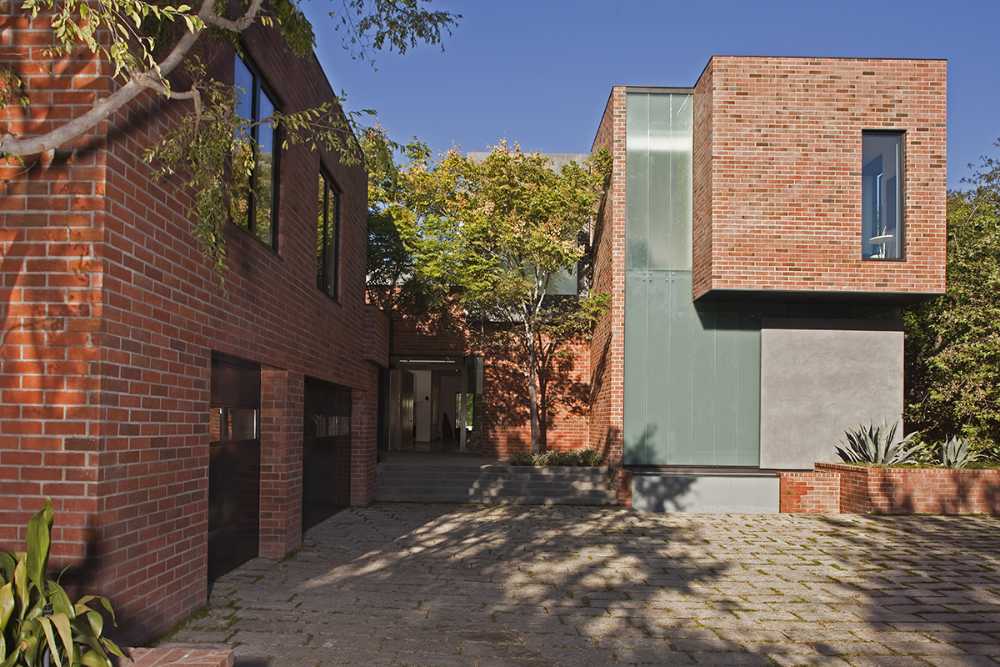Villa revestida en ladrillos