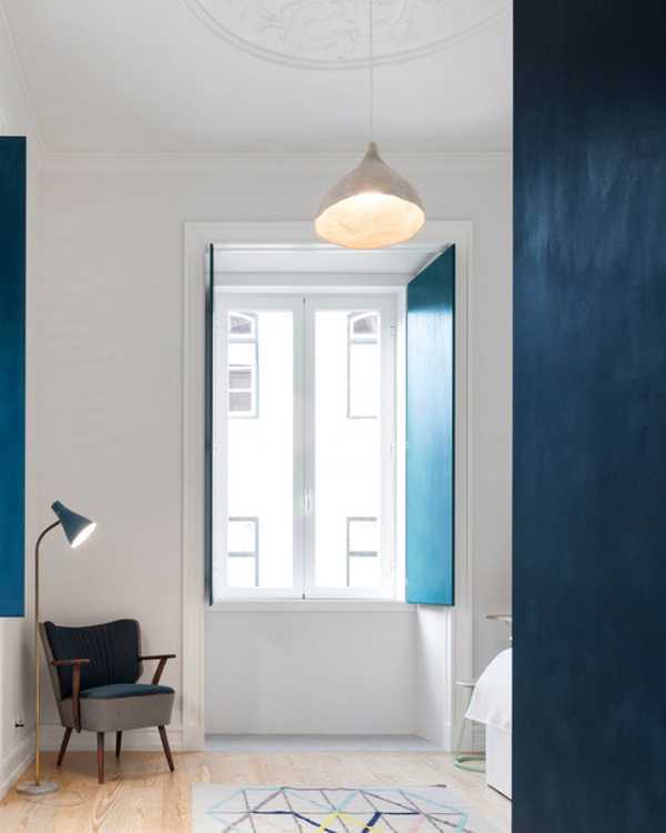 Appartamento storico con colori blu