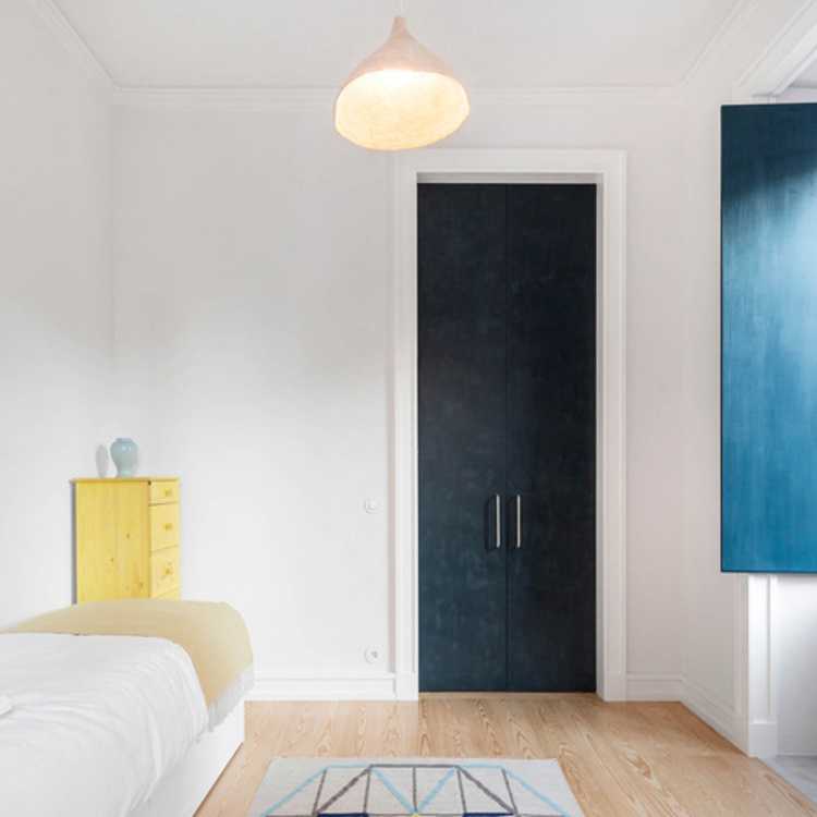 Appartamento storico con colori blu
