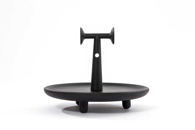 cassina furniture Räaction Poätique Collection Le Corbusier centerpiece