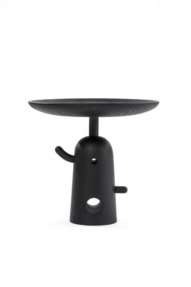 cassina furniture Räaction Poätique Collection Le Corbusier centerpiece