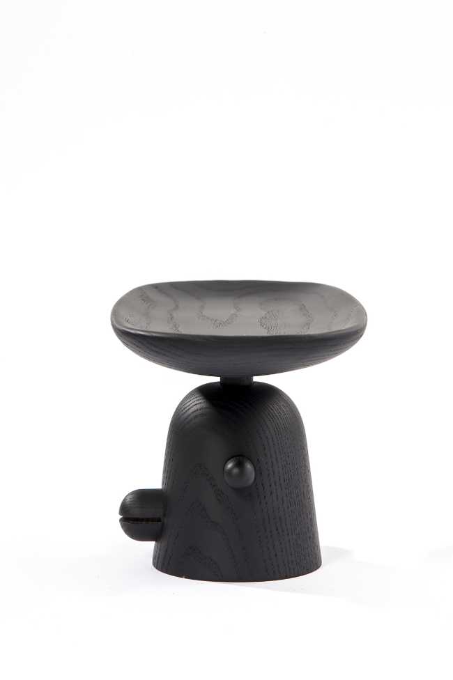 cassina furniture Räaction Poätique Collection Le Corbusier centerpiece