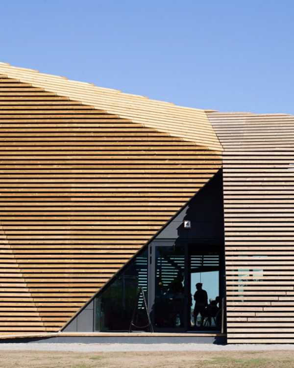 Loyly: Finnish sauna and terrace on the Baltic Sea