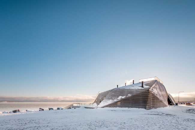 Loyly: Finnish sauna and terrace on the Baltic Sea
