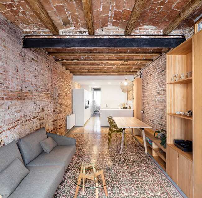 Pareti in pietra divano