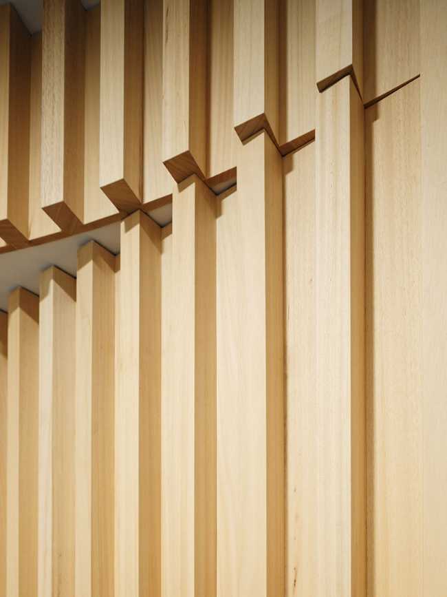 Interior wall cladding in wood