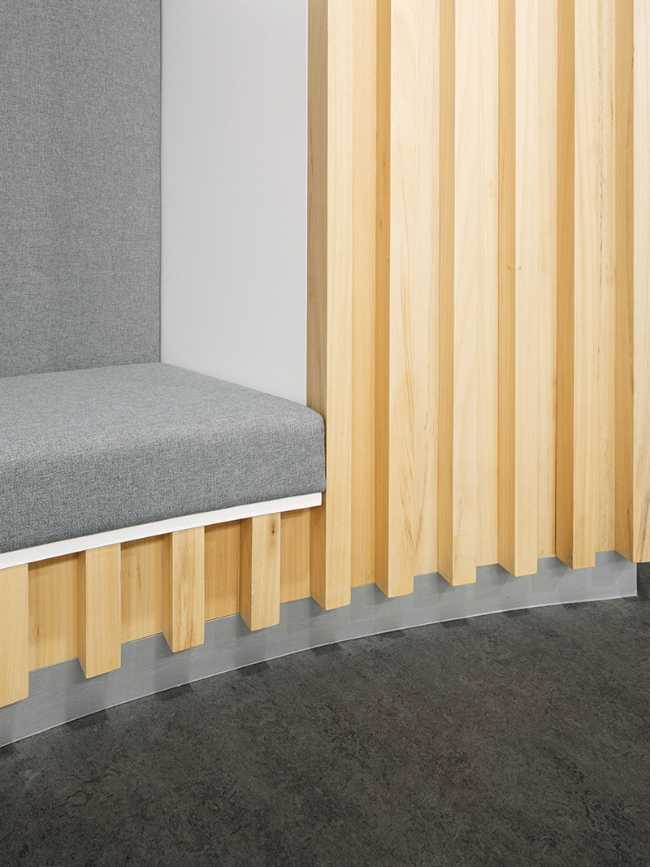 Interior wall cladding in wood