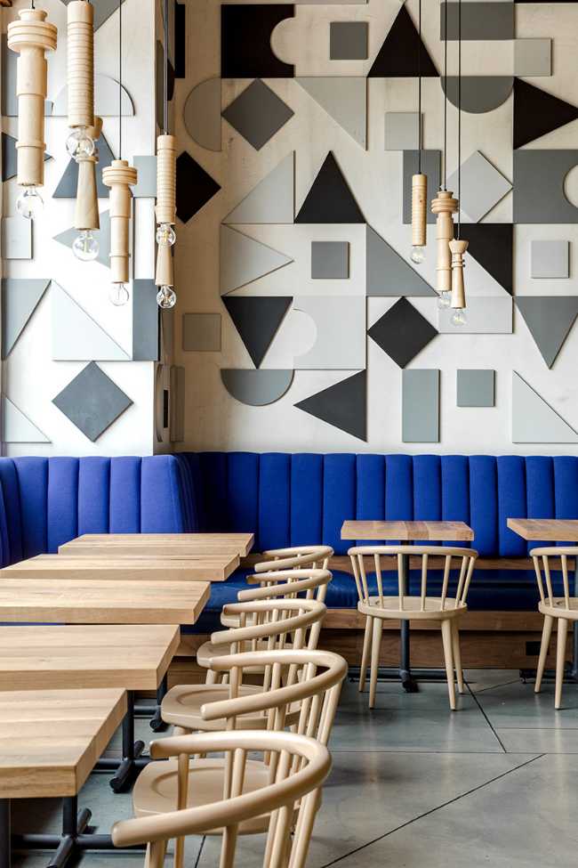 Restaurant wall with gray geometric patterns