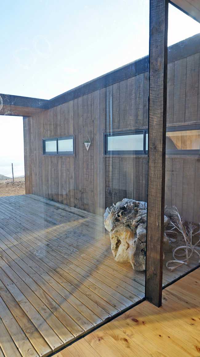 Terrace in the center with glass corridor