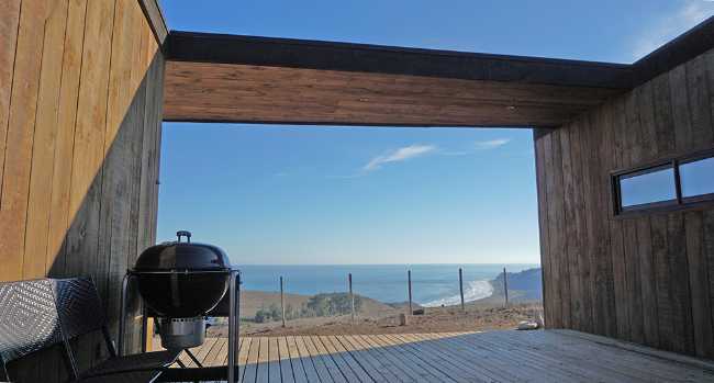Terrace with framed panorama