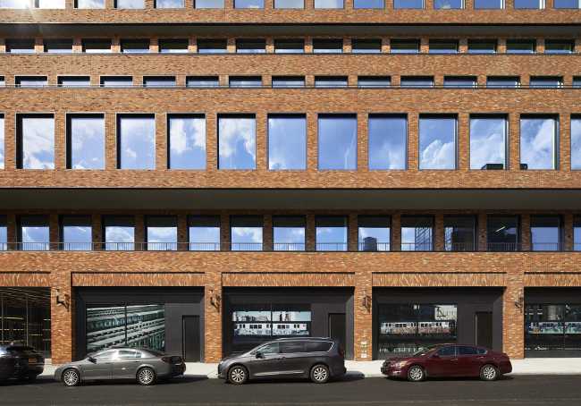 New York edificio uffici mattoni e vetro