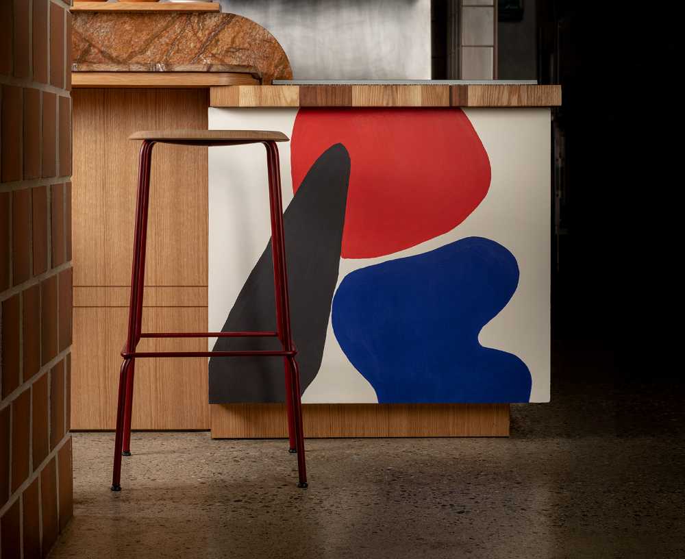 barra de tapas acabado azul y ladrillo