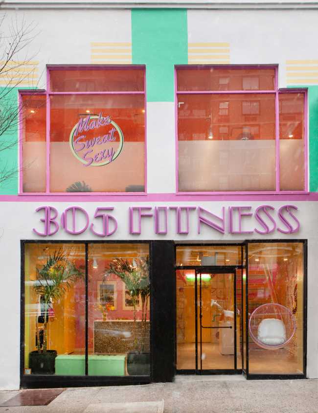 Sasha Bikof - Fachada 305 Fitness