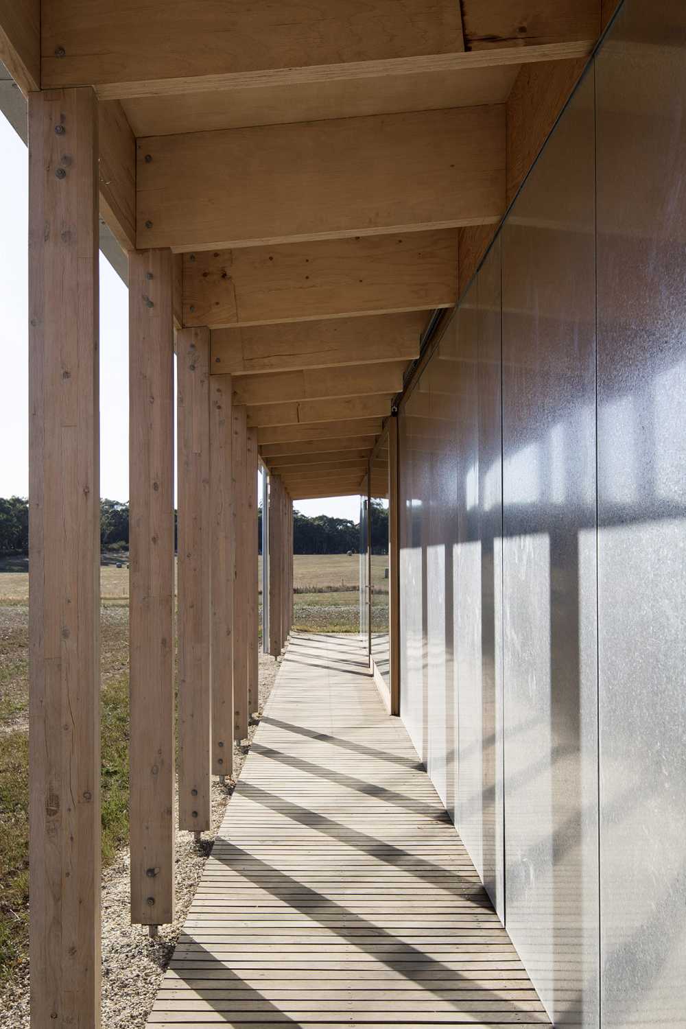 Horizontal dwelling