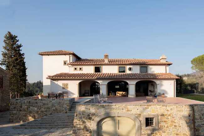 Villa storica con archi