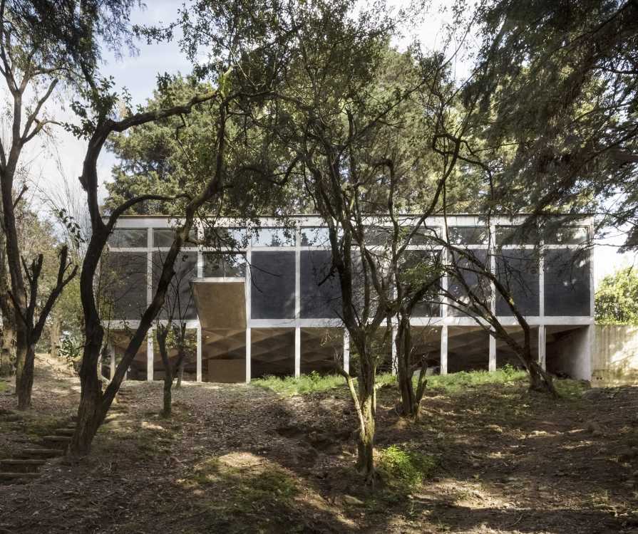 Roel Studio soffitto esterno travi e vetro