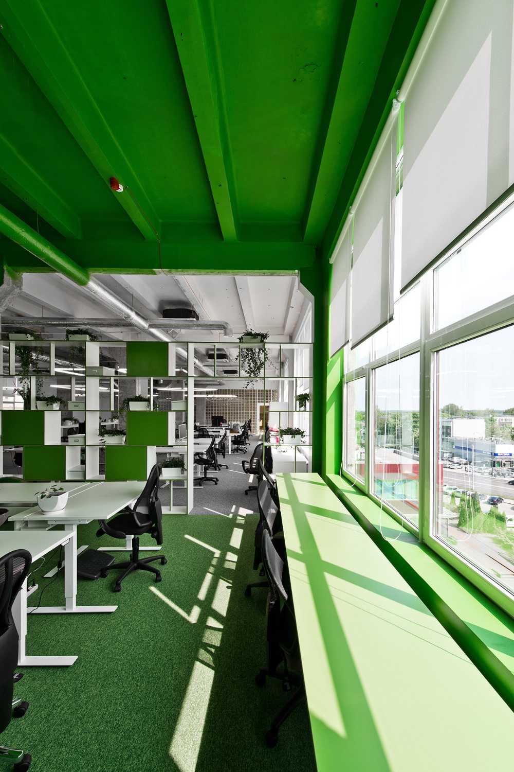 uffici open space colore giallo