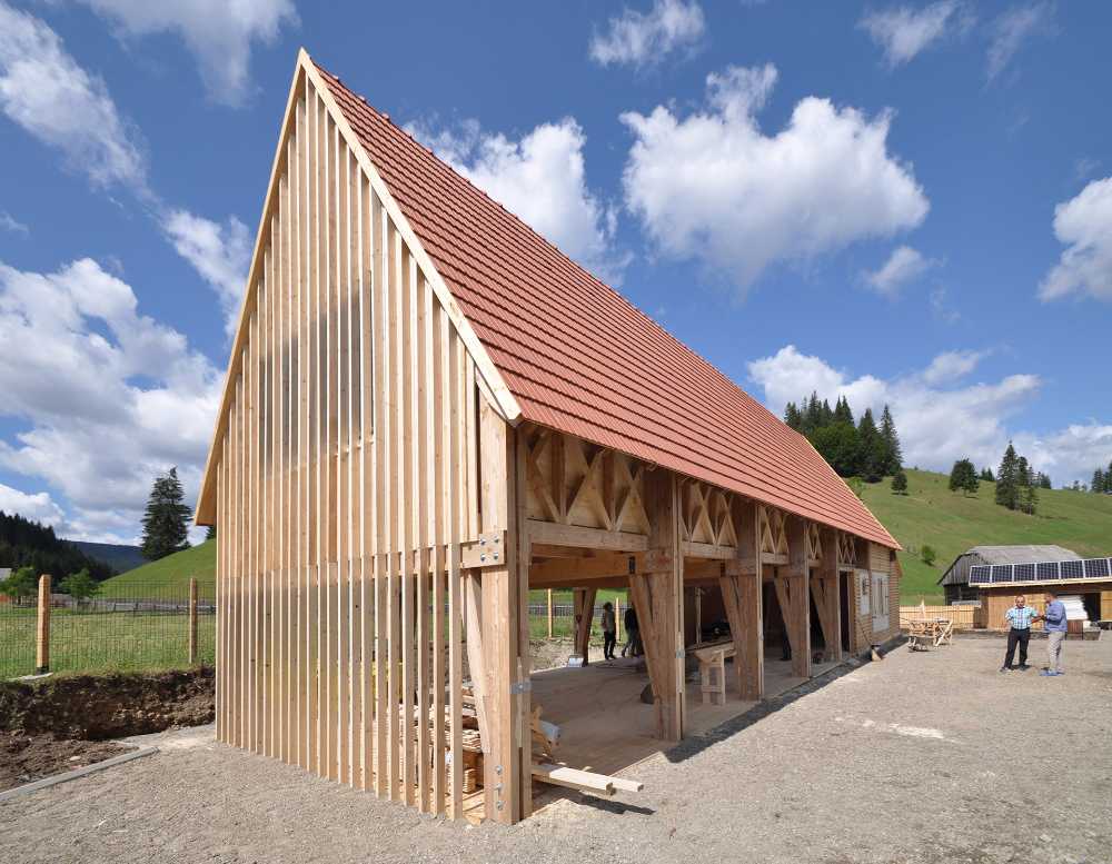 Refugio de madera formas tradicionales